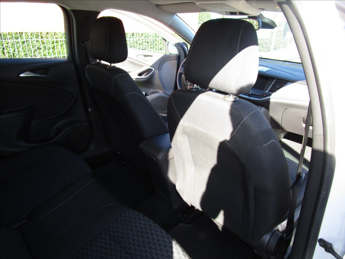 Opel Astra Hatchback 999,0 77 kw