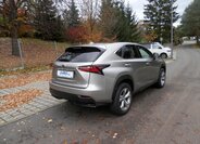 Lexus NX 300h 9