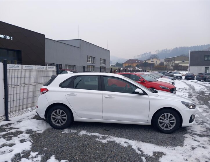 Hyundai i30 Hatchback 998,0 88 kw