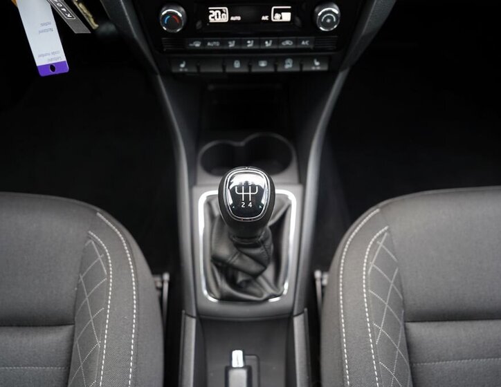 Škoda Rapid Sedan / Limuzína 999,0 70 kw