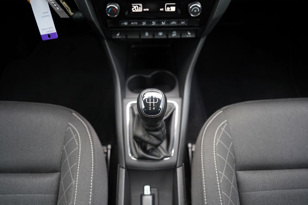 Škoda Rapid Sedan / Limuzína 999,0 70 kw