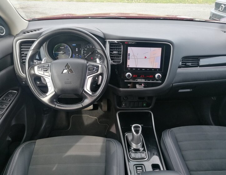 Mitsubishi Outlander 9