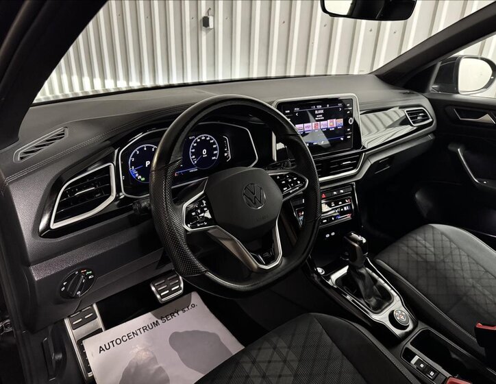 Volkswagen T-Roc 15