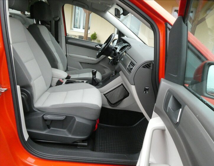 Volkswagen Touran 26