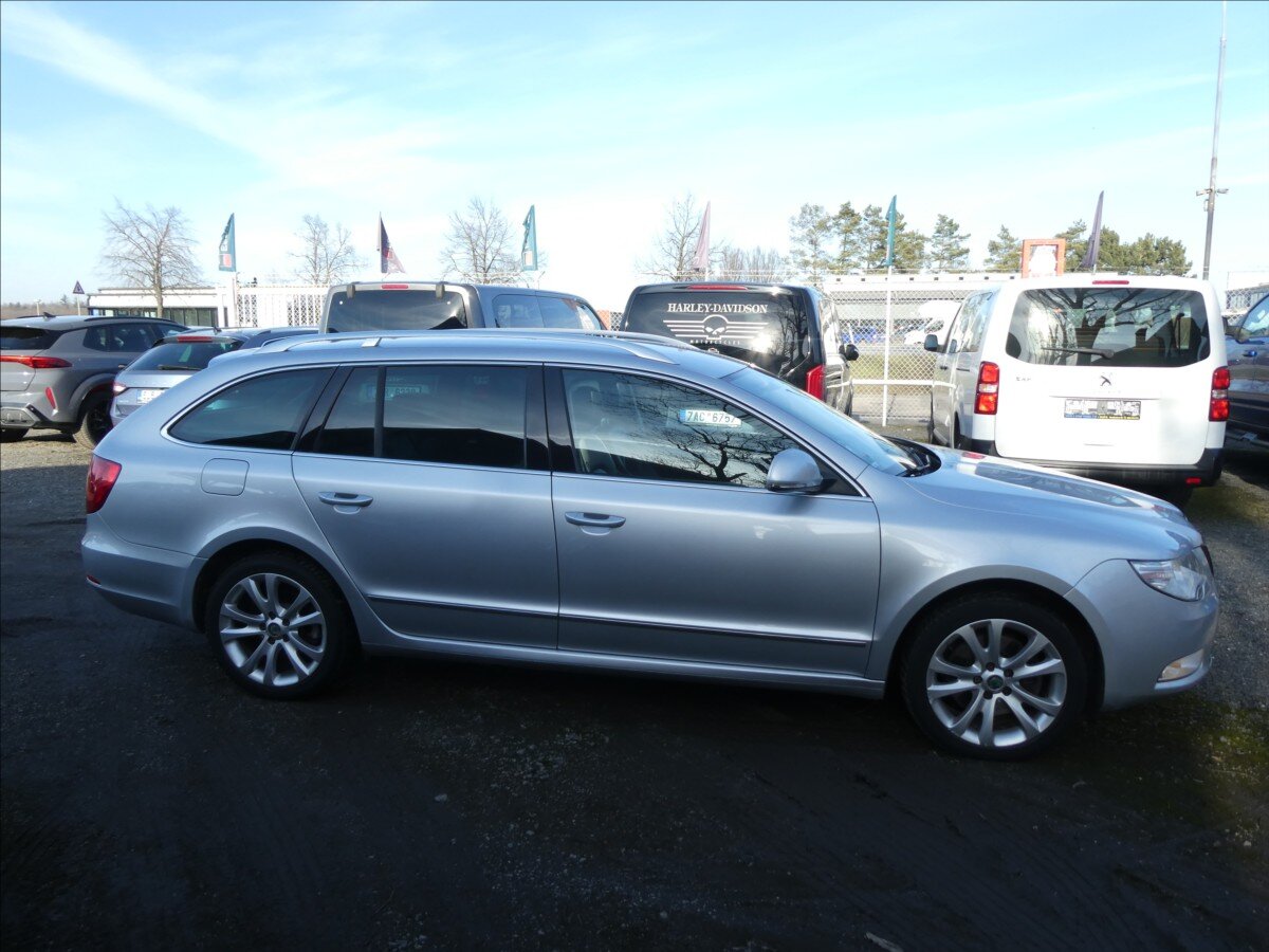 Škoda Superb Kombi 2,0 l 125 kw