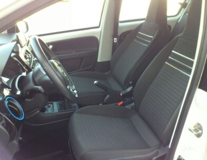 Volkswagen up! 15