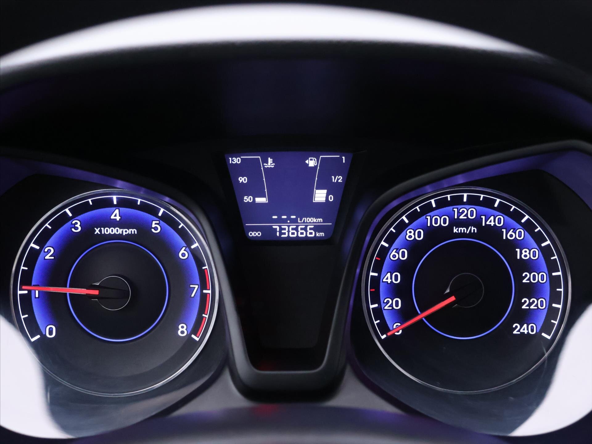 Hyundai ix20 MPV 1,4 l 66 kw