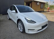 Tesla Model Y SUV / Terénní 0,0 378 kw