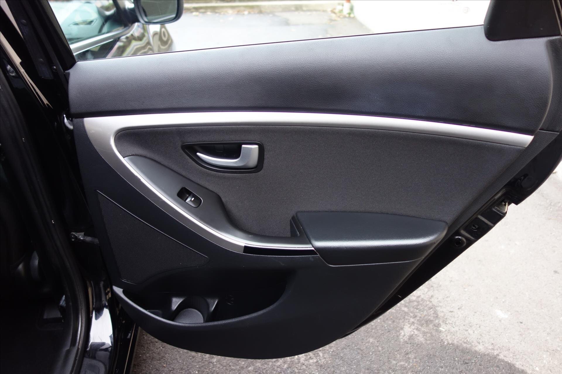 Hyundai i30 Kombi 1,6 l 81 kw