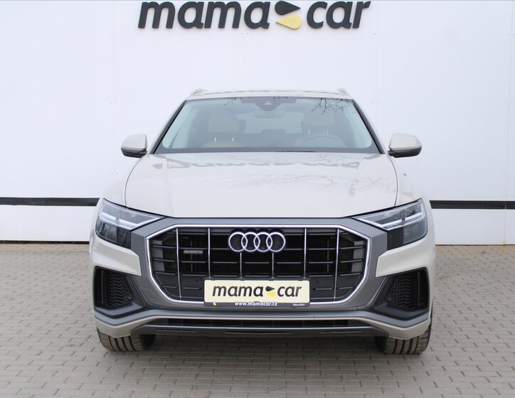 Audi Q8 SUV / Terénní 3,0 l 250 kw