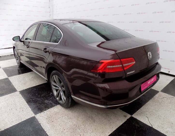 Volkswagen Passat Sedan 2,0 l 140 kw