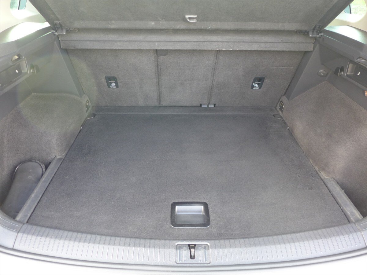 Volkswagen Tiguan SUV / Terénní 2,0 l 110 kw