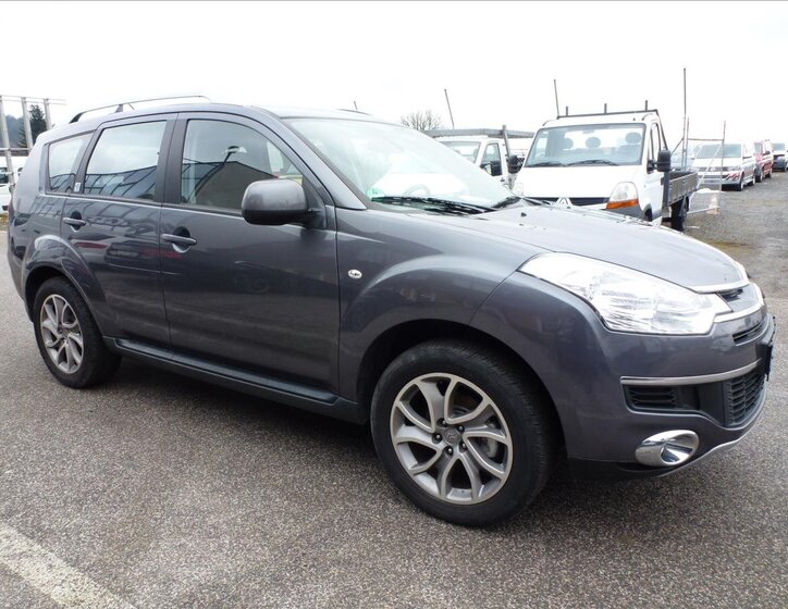 Citroën C-Crosser SUV 2,2 l 115 kw