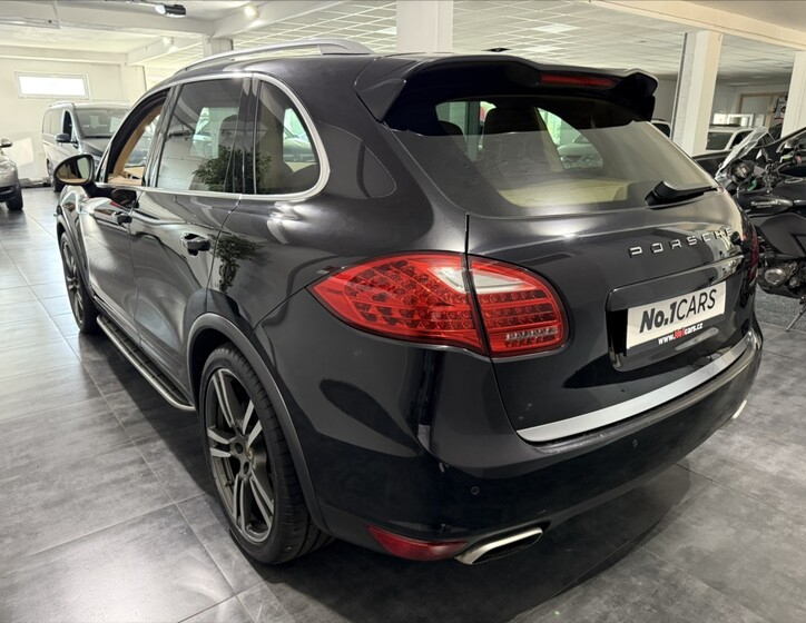 Porsche Cayenne 4