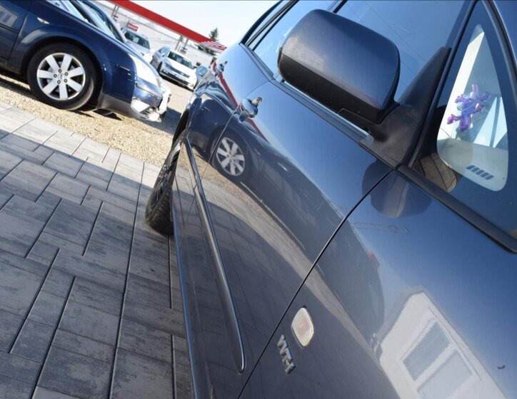 Toyota Corolla Verso Kombi 1,6 l 81 kw