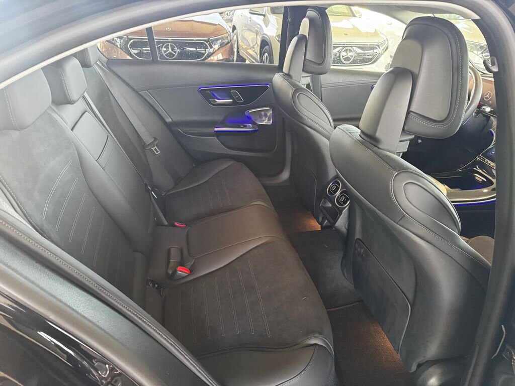 Mercedes-Benz Třídy C Sedan 2,0 l 147 kw