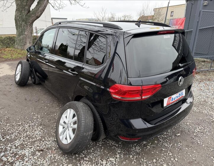 Volkswagen Touran MPV 1,2 l 81 kw