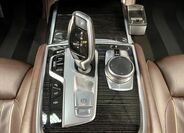 BMW Řada 7 29