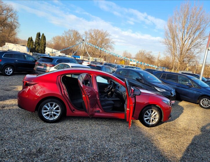 Mazda 3 Sedan / Limuzína 2,0 l 88 kw
