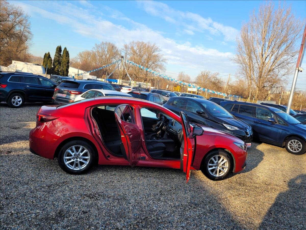 Mazda 3 Sedan / Limuzína 2,0 l 88 kw