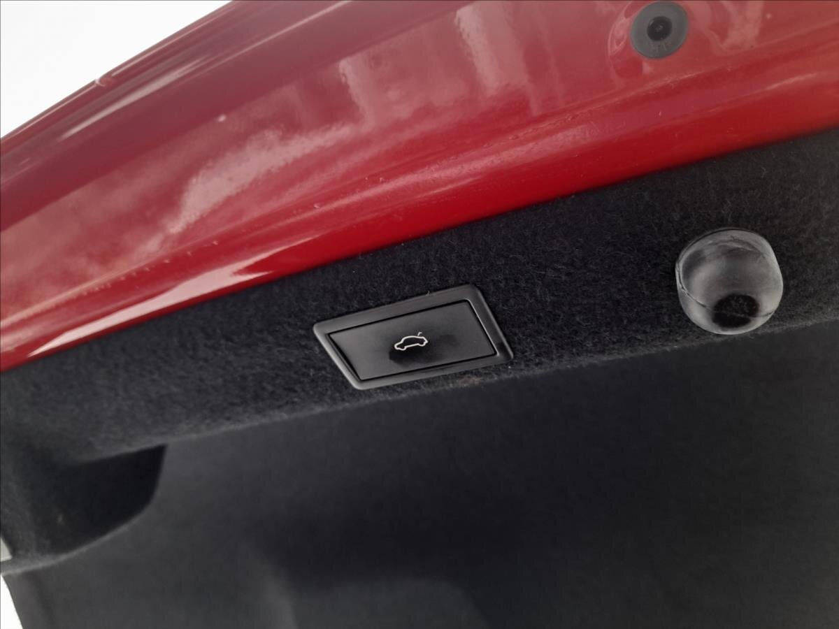 Škoda Superb Liftback 2,0 l 110 kw