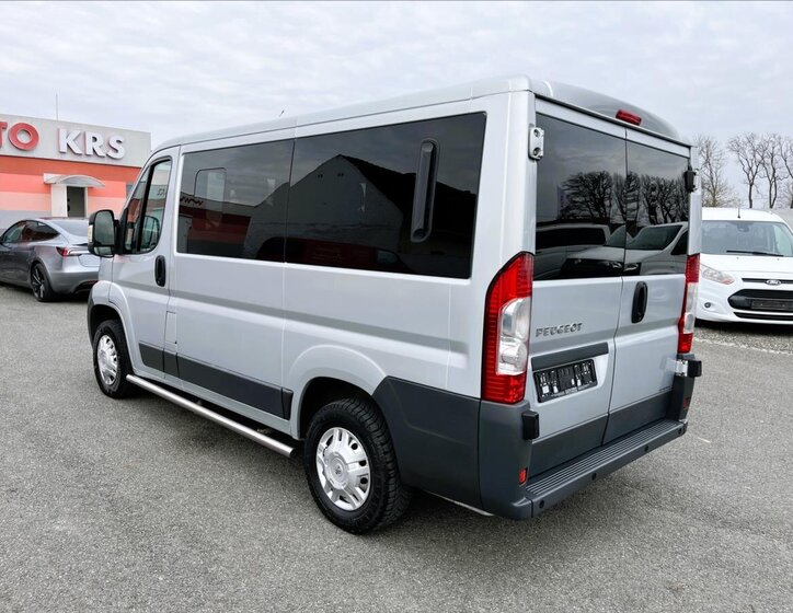 Peugeot Boxer Kombi 2,2 l 88 kw