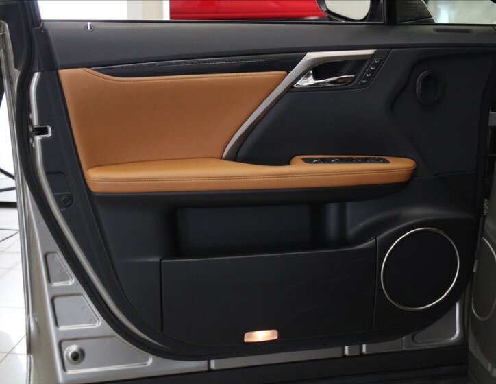 Lexus RX SUV / Terénní 2,0 l 175 kw