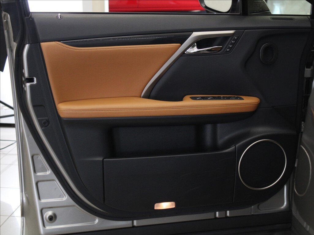 Lexus RX SUV / Terénní 2,0 l 175 kw