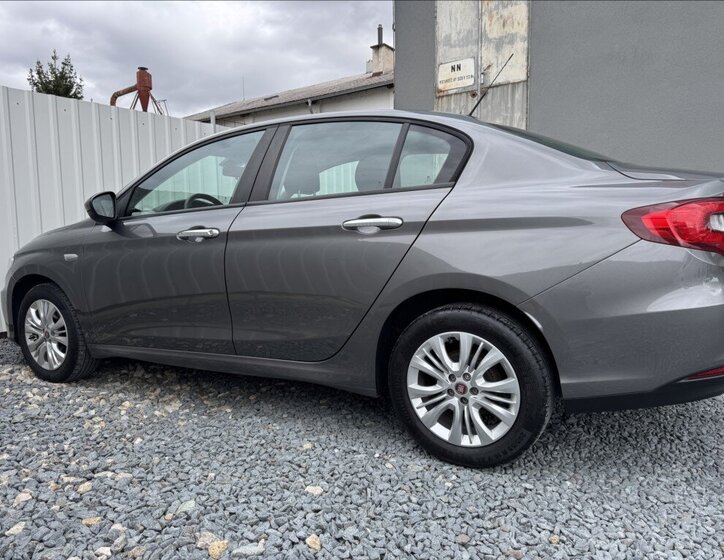 Fiat Tipo Sedan / Limuzína 1,4 l 70 kw