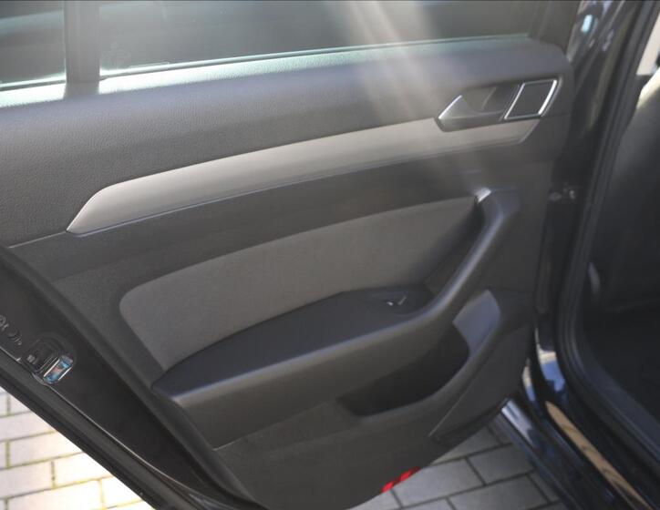 Volkswagen Passat 36