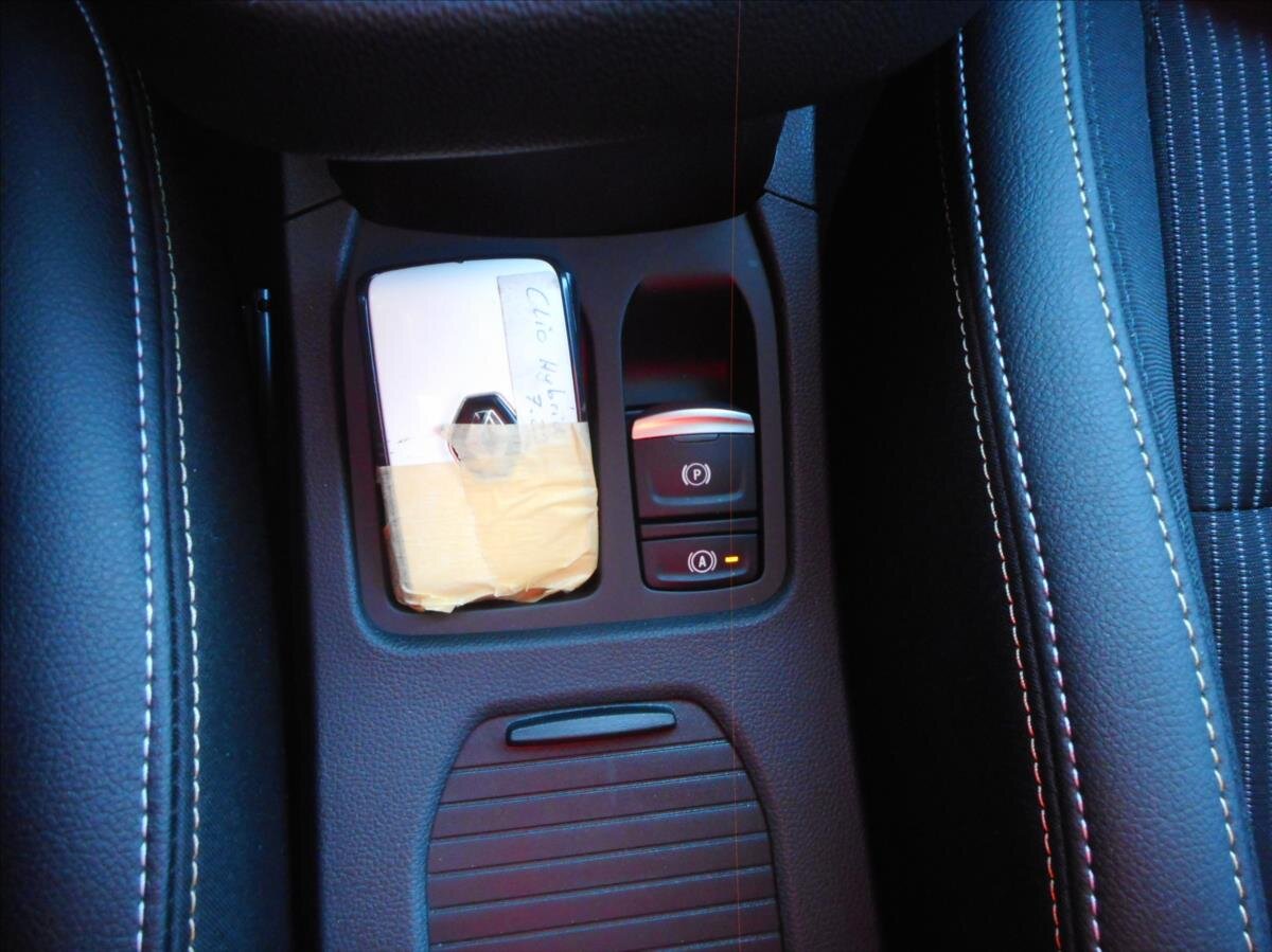 Renault Clio Hatchback 1,6 l 69 kw