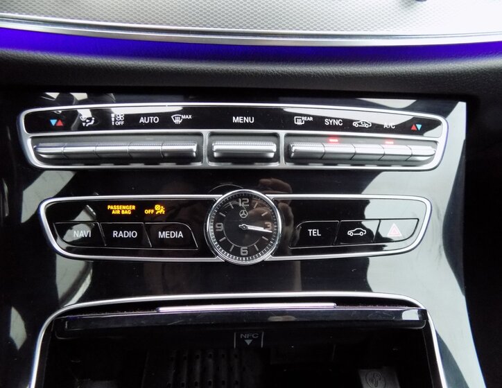 Mercedes-Benz Třídy E Sedan 3,0 l 190 kw