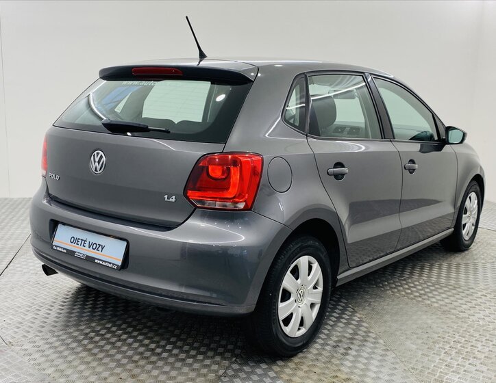 Volkswagen Polo 2