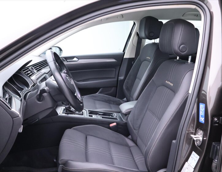 Volkswagen Passat Kombi 2,0 l 140 kw