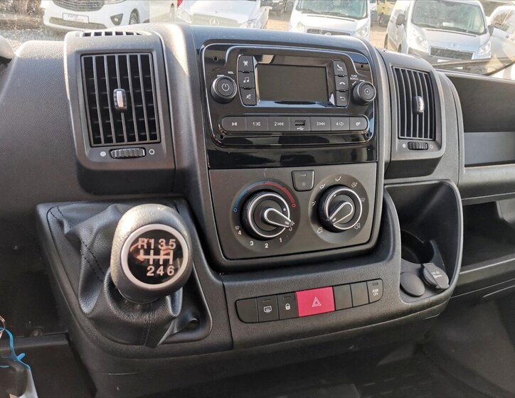 Opel Movano Skříň 2,2 l 103 kw