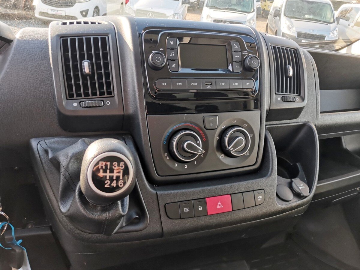 Opel Movano Skříň 2,2 l 103 kw