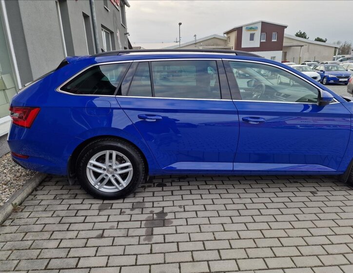 Škoda Superb Kombi 2,0 l 110 kw