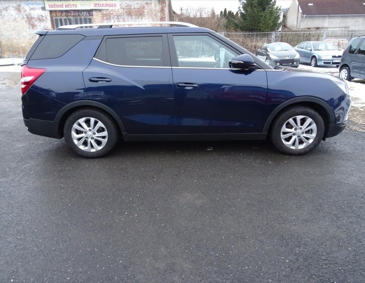 SsangYong XLV SUV 1,6 l 94 kw