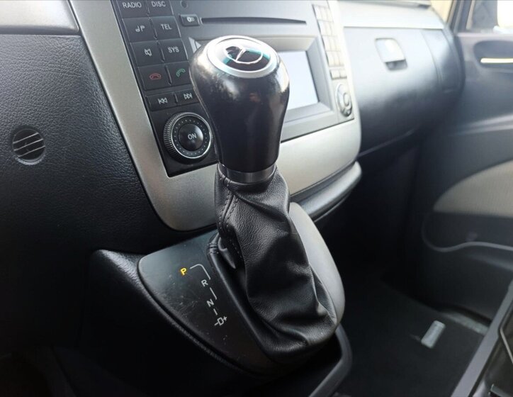 Mercedes-Benz Viano MPV 3,0 l 165 kw