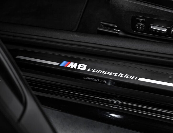 BMW M8 Kupé 4,4 l 460 kw