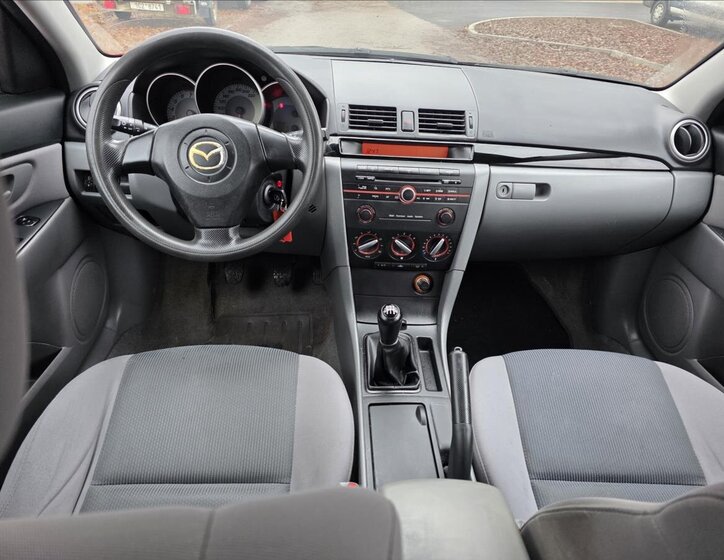 Mazda 3 14