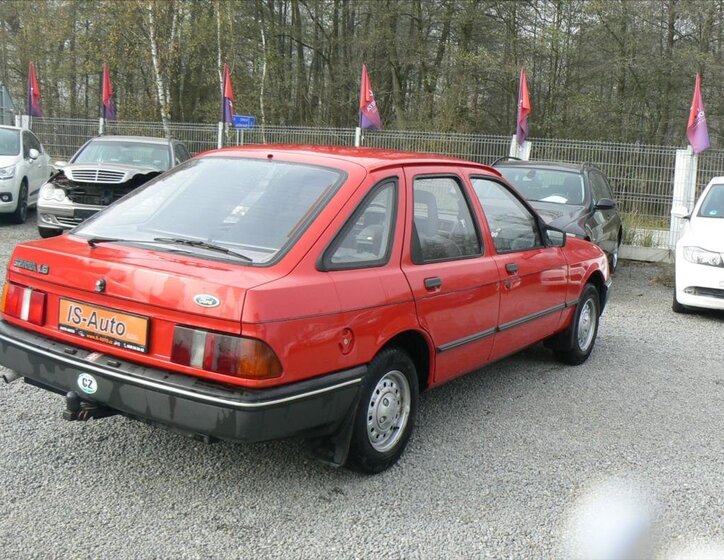 Ford Sierra Hatchback 1,6 l 55 kw