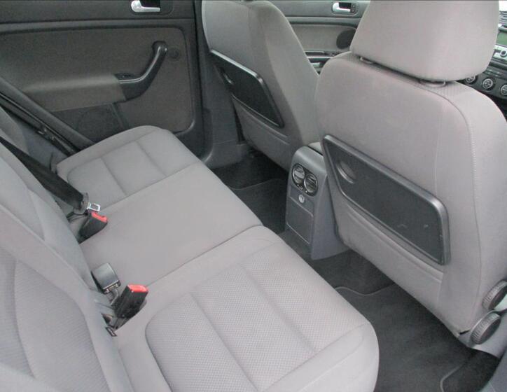 Volkswagen Golf Plus 11