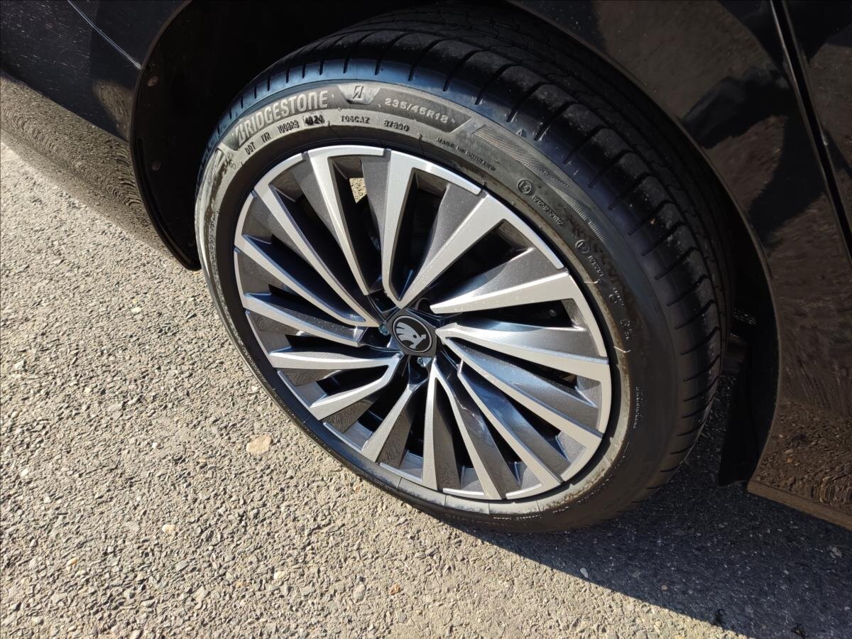 Škoda Superb Liftback 2,0 l 110 kw