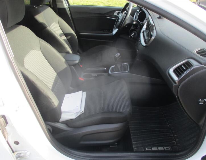 KIA Ceed 13
