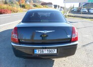 Chrysler 300C 8