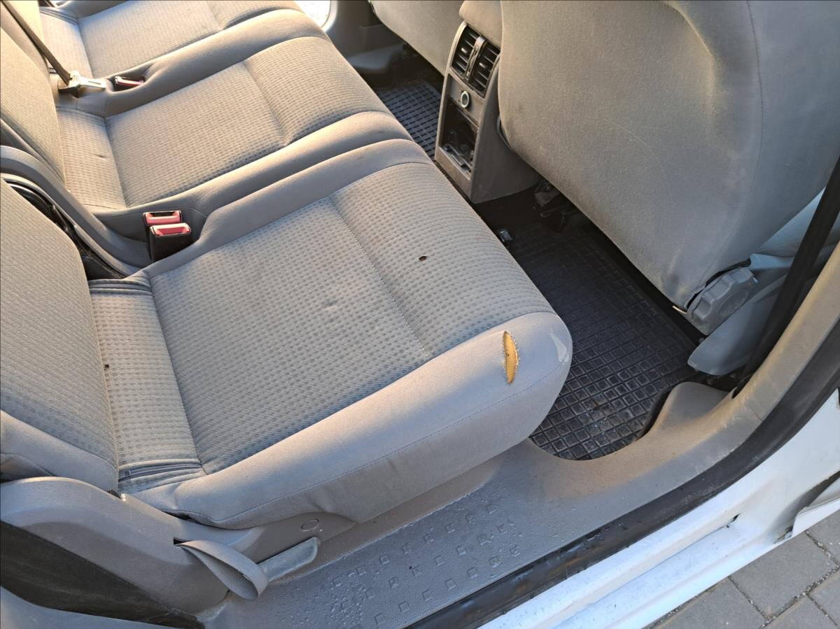 Volkswagen Caddy Kombi 1,9 l 77 kw