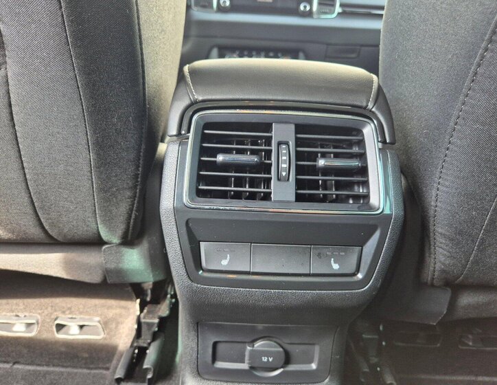 Škoda Karoq SUV / Terénní 1,5 l 110 kw