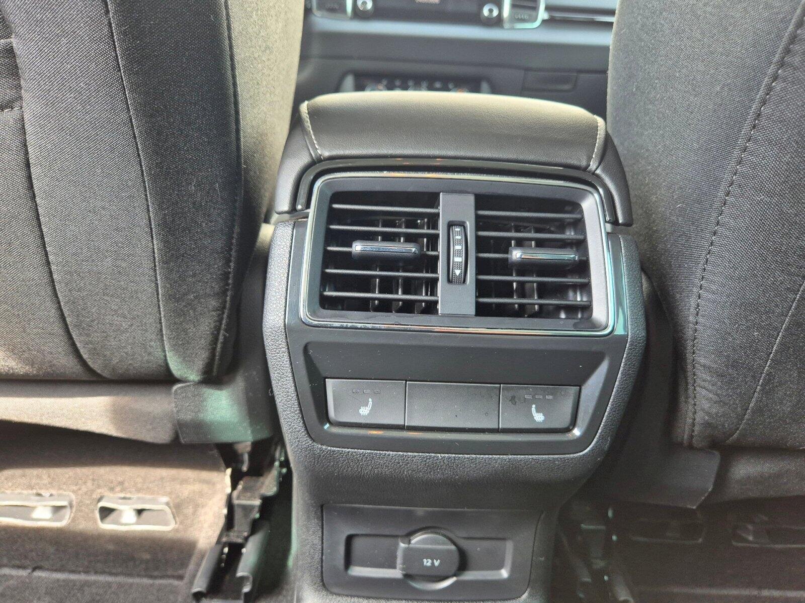 Škoda Karoq SUV / Terénní 1,5 l 110 kw