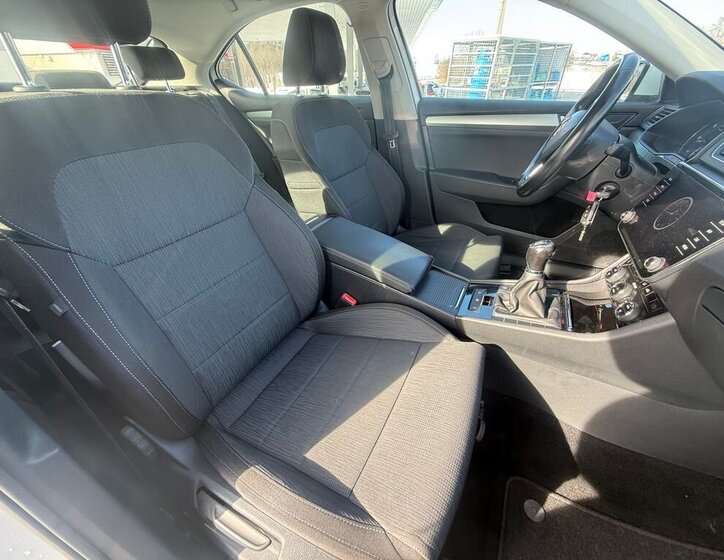 Škoda Superb Liftback 2,0 l 110 kw